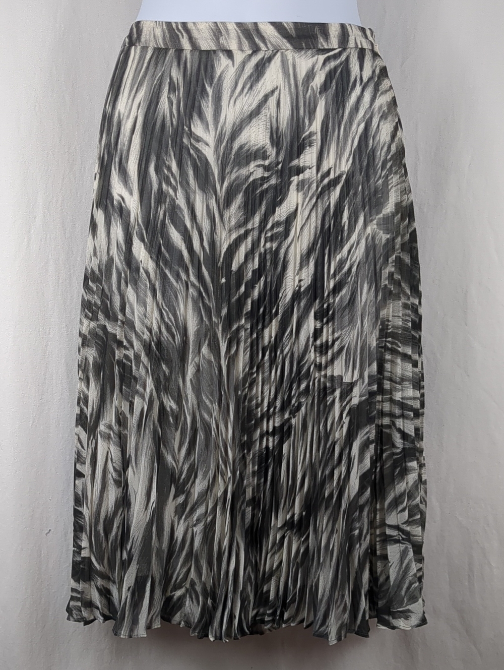 Talbots Georgette Sunray Pleat Midi Skirt 6 Zebra Animal Print Lined Office